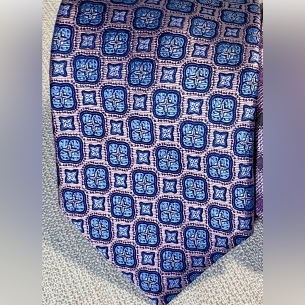 CM Gold Series 100%‎ Silk Tie – Destination 
X-Long